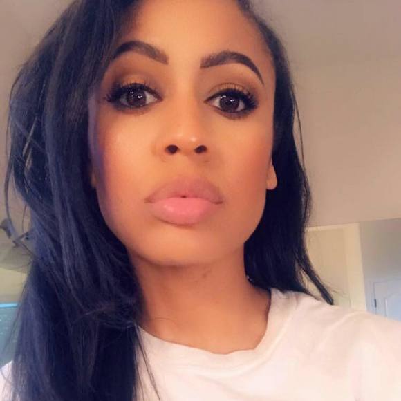 Meet your Posher, Brooke - Picture 1 of 1